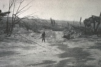1951 — El general MacArthur es despedido por Truman por insubordinación